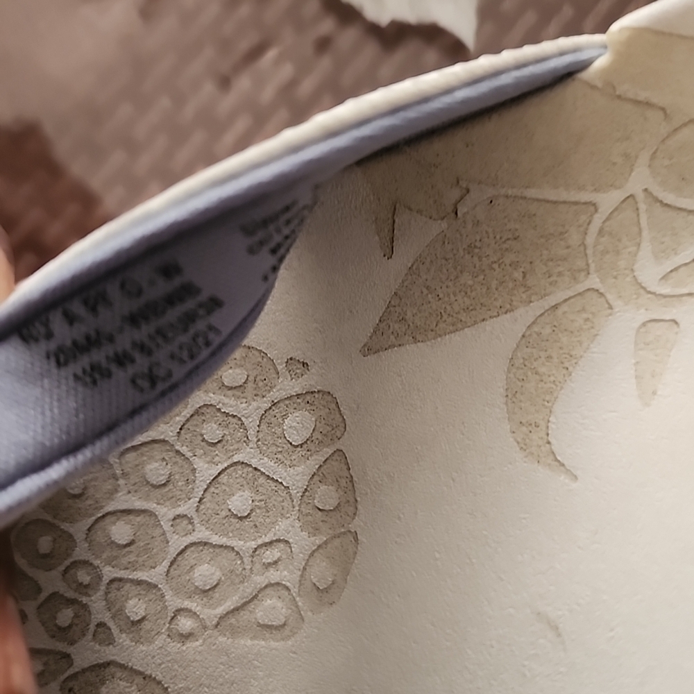 Olulai Nu'a Pi'o Flipflop Thong Sandals - Picture 7 of 8